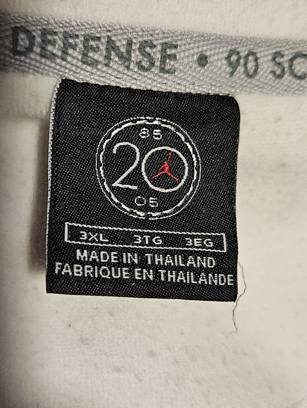 Jordan White Fleece Pullover with Black Tag - Picture 3 of 3